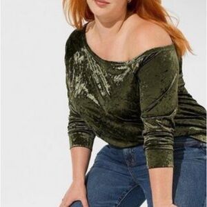 TORRID NWT Crushed Velvet Off Shoulder Top